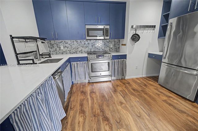 6815 Edgewater Drive 201, Coral Gables, FL 33133