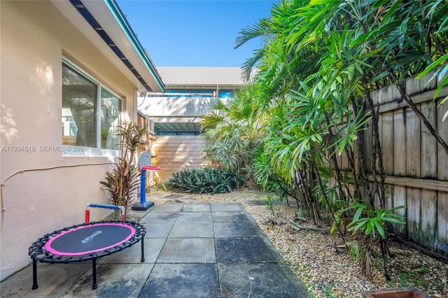 2490 Abaco Ave, Miami, FL 33133