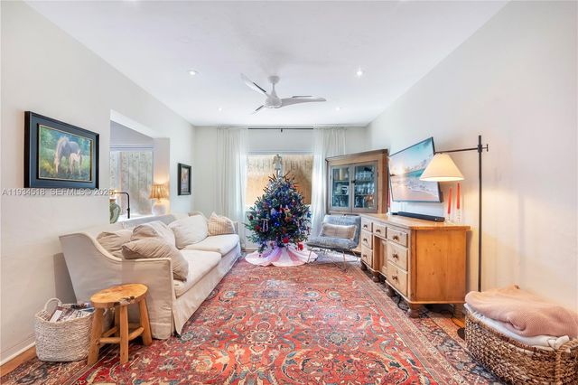 2490 Abaco Ave, Miami, FL 33133