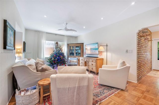 2490 Abaco Ave, Miami, FL 33133