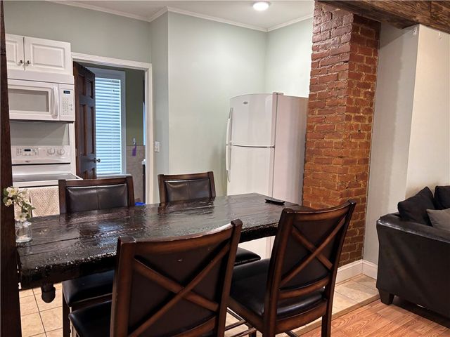 10 Reynolds Avenue, Oneonta, NY 13820