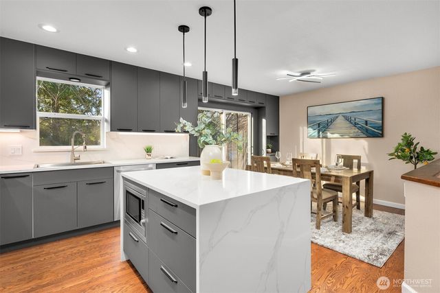 14401 82nd Avenue NE, Kirkland, WA 98034