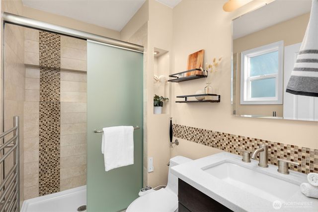 14401 82nd Avenue NE, Kirkland, WA 98034