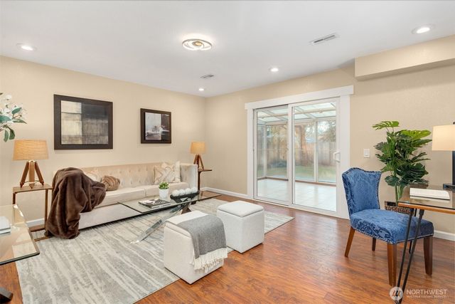 14401 82nd Avenue NE, Kirkland, WA 98034