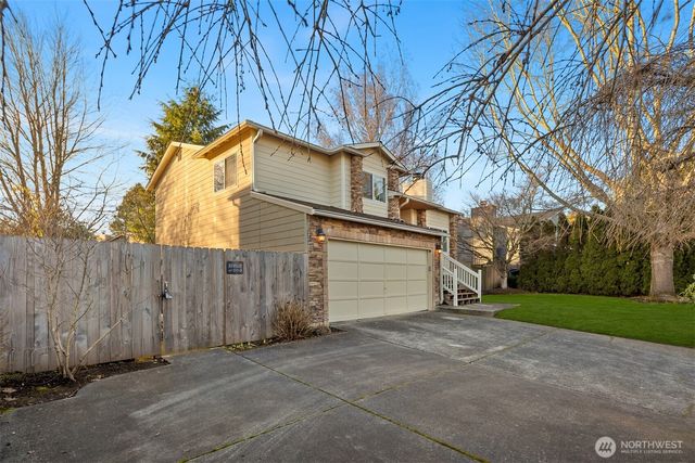 14401 82nd Avenue NE, Kirkland, WA 98034
