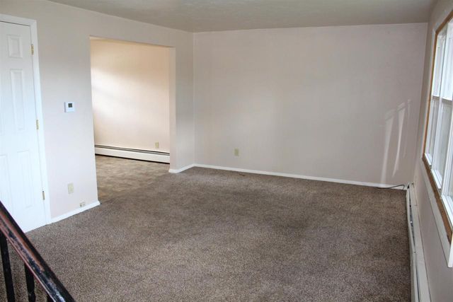 2111 CARSTENSEN LANE, Green Bay, WI 54304