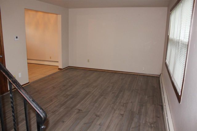 2111 CARSTENSEN LANE, Green Bay, WI 54304