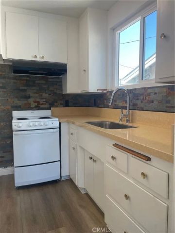 1451 Roycroft Avenue 3, Long Beach, CA 90804