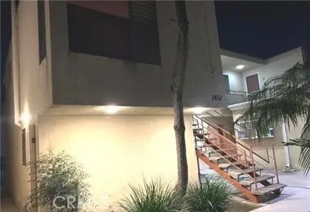1451 Roycroft Avenue 3, Long Beach, CA 90804