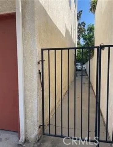 1451 Roycroft Avenue 3, Long Beach, CA 90804