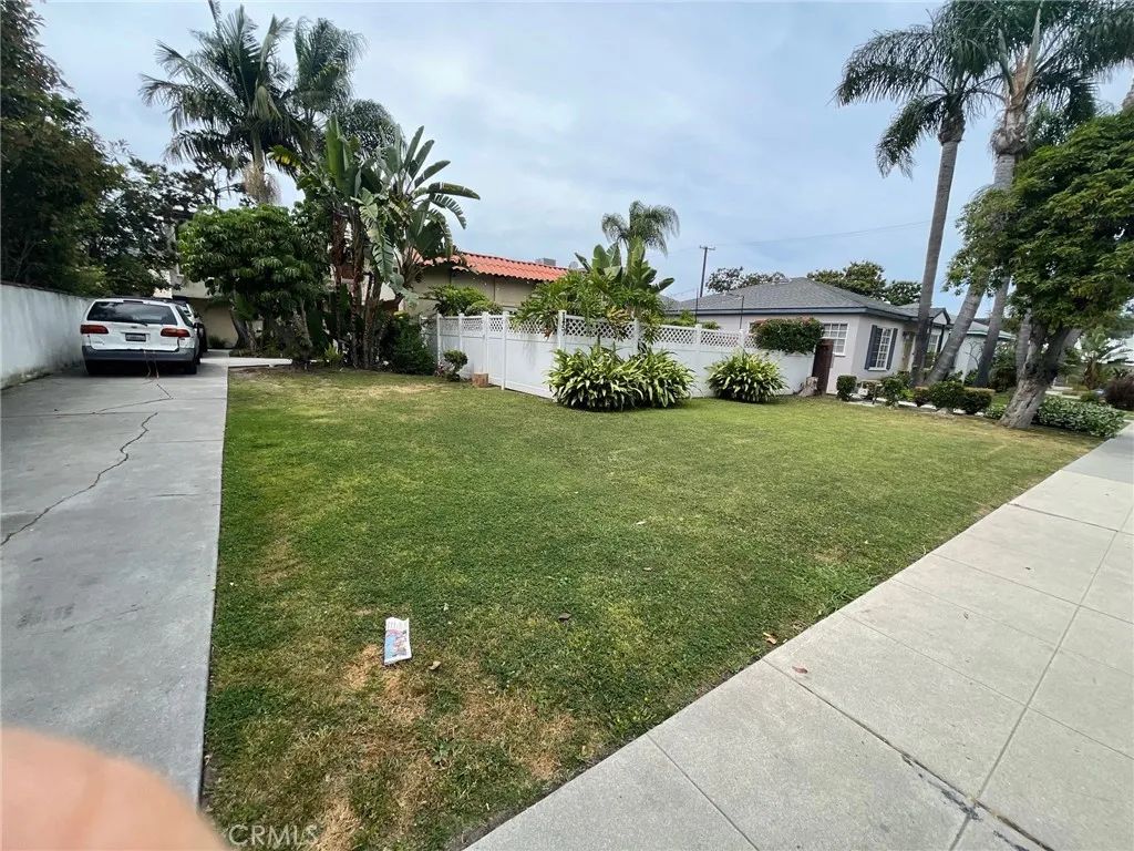 1451 Roycroft Avenue 3, Long Beach, CA 90804