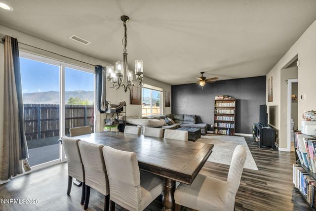 334 Granite Court, Dayton, NV 89403