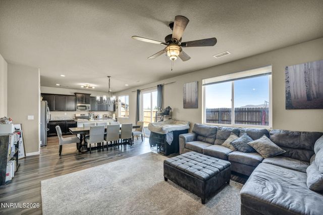 334 Granite Court, Dayton, NV 89403