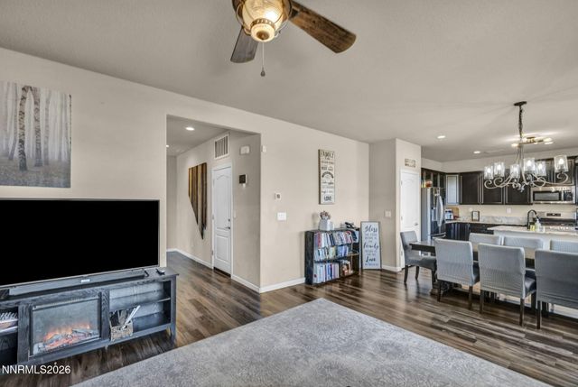 334 Granite Court, Dayton, NV 89403