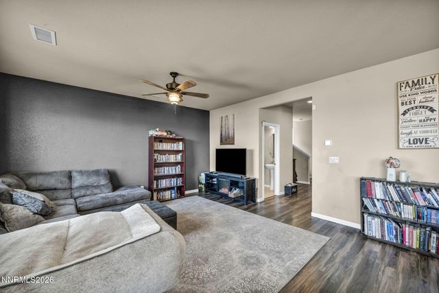 334 Granite Court, Dayton, NV 89403