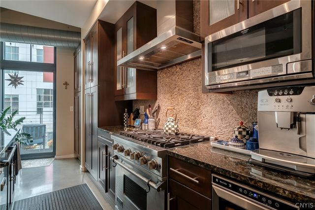 211 West Jefferson Street R302, Syracuse, NY 13202
