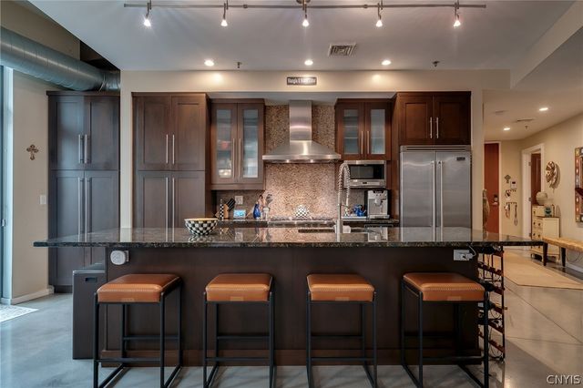211 West Jefferson Street R302, Syracuse, NY 13202