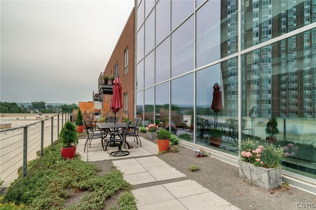 211 West Jefferson Street R302, Syracuse, NY 13202