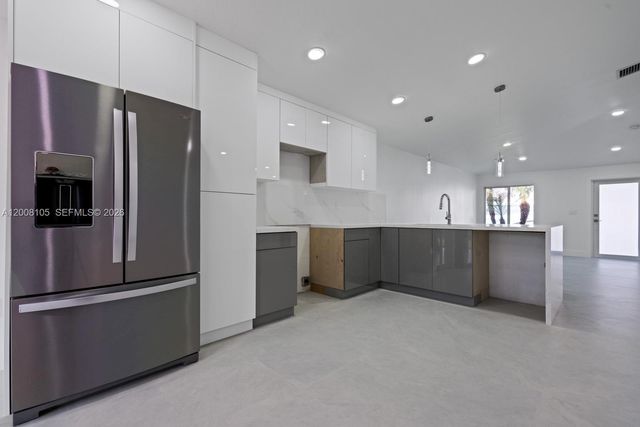 21505 SW 89th Path, Cutler Bay, FL 33189