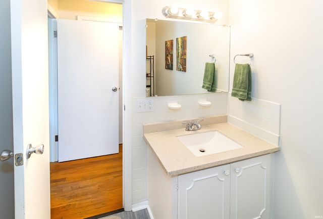 1640 Broadmoor Avenue, Evansville, IN 47714