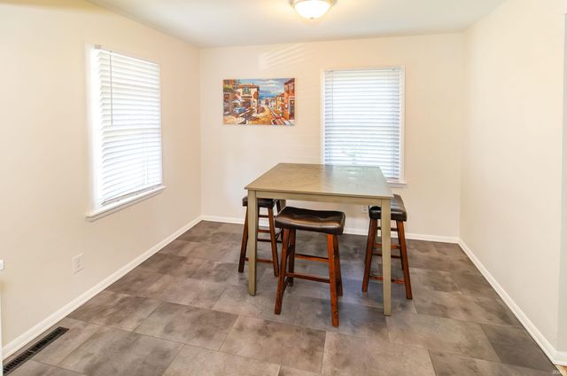 1640 Broadmoor Avenue, Evansville, IN 47714