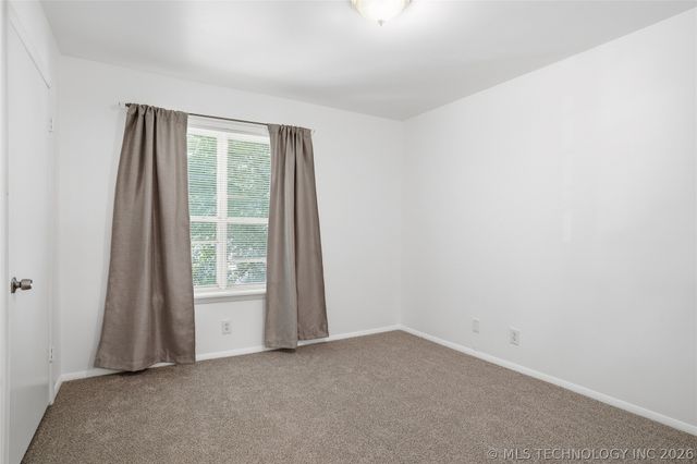 7451 S Yale Avenue 229, Tulsa, OK 74136