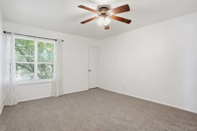 7451 S Yale Avenue 229, Tulsa, OK 74136