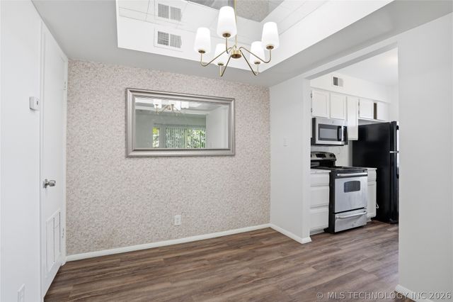 7451 S Yale Avenue 229, Tulsa, OK 74136