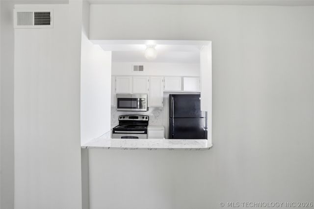 7451 S Yale Avenue 229, Tulsa, OK 74136