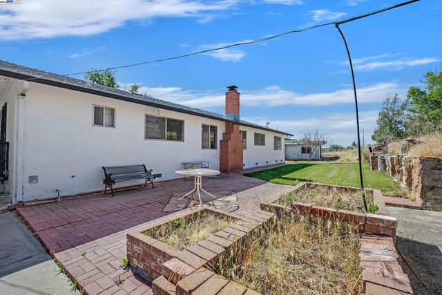 16881 N Midway Rd, Tracy, CA 95377