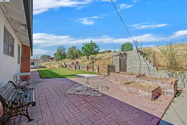 16881 N Midway Rd, Tracy, CA 95377