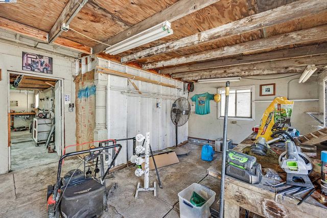 16881 N Midway Rd, Tracy, CA 95377