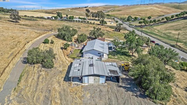 16881 N Midway Rd, Tracy, CA 95377