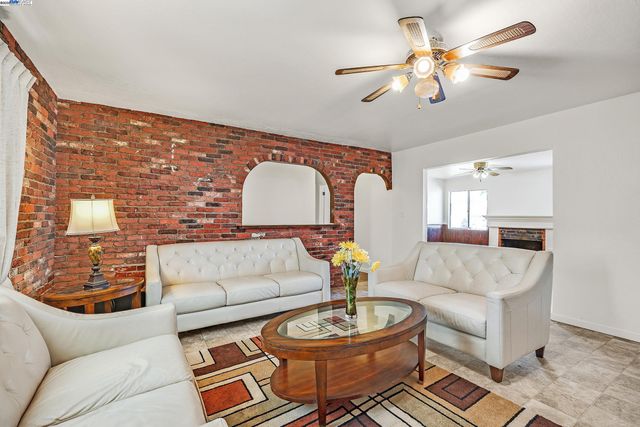 16881 N Midway Rd, Tracy, CA 95377