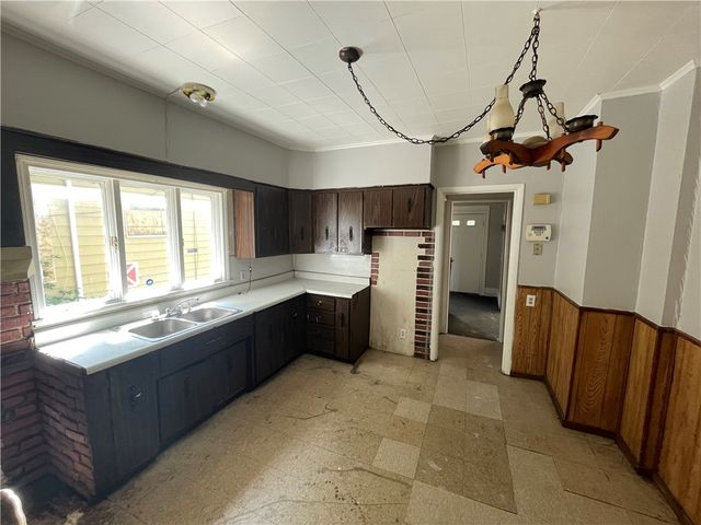 410 Emerson Street, Rochester, NY 14613