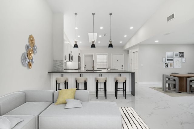 6426 Pointe Pleasant Circle, Delray Beach, FL 33484