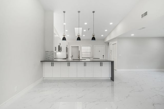 6426 Pointe Pleasant Circle, Delray Beach, FL 33484