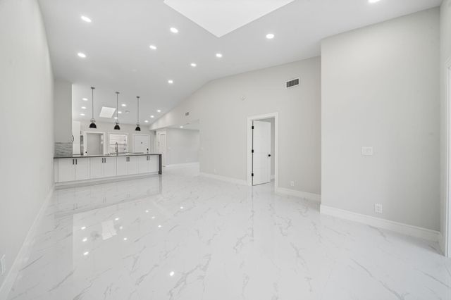 6426 Pointe Pleasant Circle, Delray Beach, FL 33484