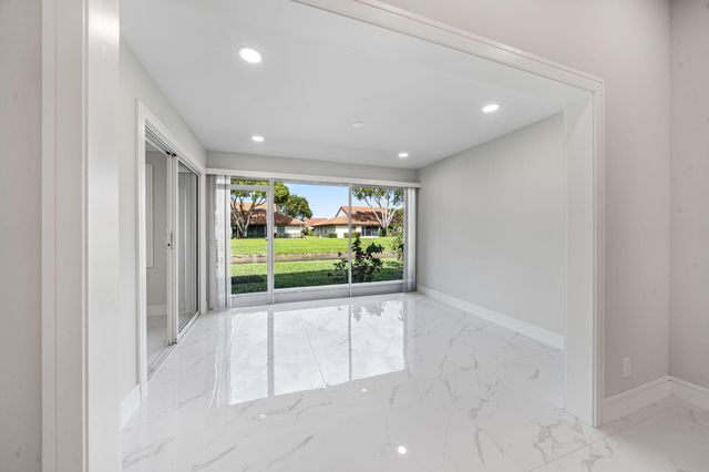 6426 Pointe Pleasant Circle, Delray Beach, FL 33484