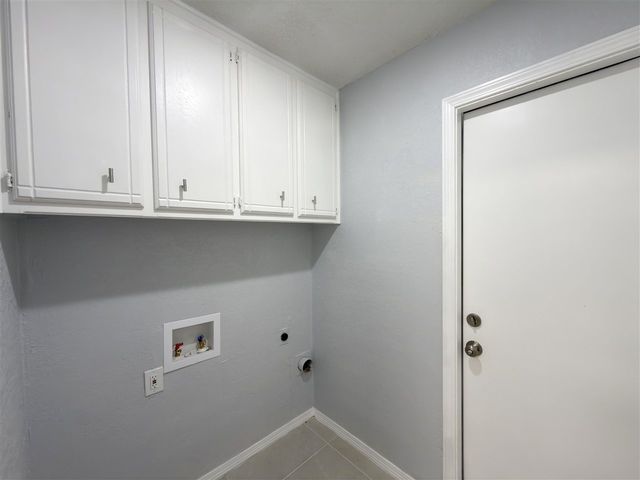 1715 SE Indiana Ave, Lawton, OK 73501