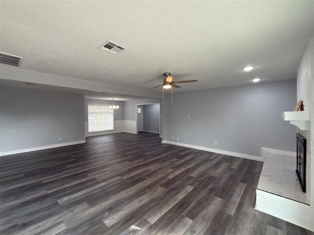 1715 SE Indiana Ave, Lawton, OK 73501