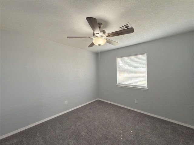 1715 SE Indiana Ave, Lawton, OK 73501