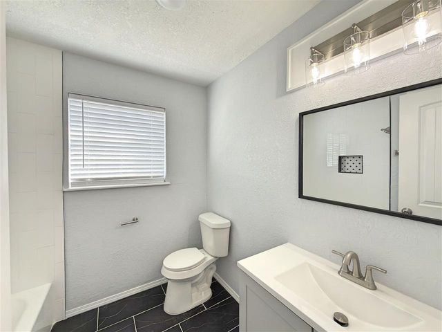 1715 SE Indiana Ave, Lawton, OK 73501