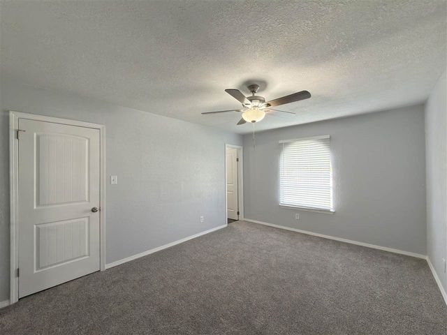 1715 SE Indiana Ave, Lawton, OK 73501