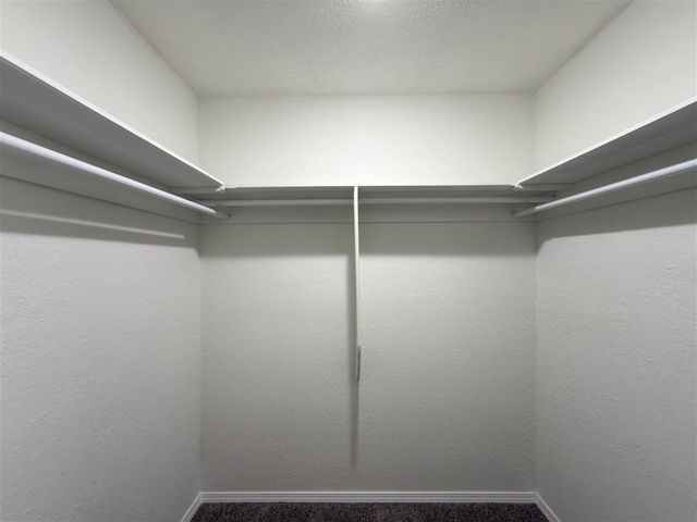 1715 SE Indiana Ave, Lawton, OK 73501