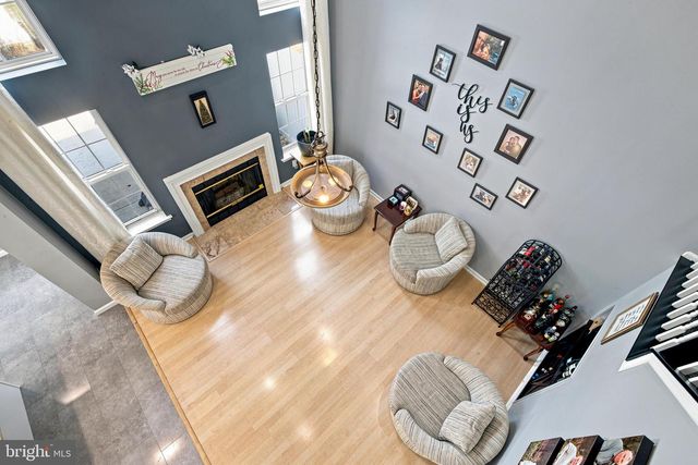 11 ELKINGTON DR, Mount Laurel, NJ 08054
