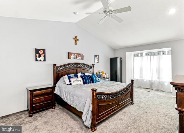11 ELKINGTON DR, Mount Laurel, NJ 08054