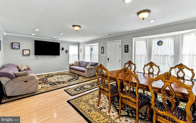 11 ELKINGTON DR, Mount Laurel, NJ 08054