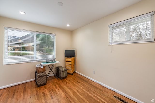 5088 S WOODMONT DR, Holladay, UT 84117