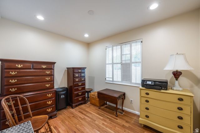 5088 S WOODMONT DR, Holladay, UT 84117